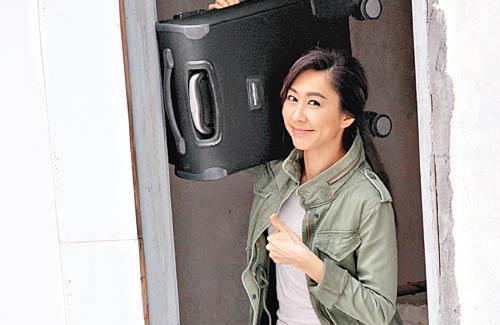 Nancy-Wu-red-envelopes.jpg