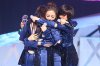 20110128_kara_embrace.jpg